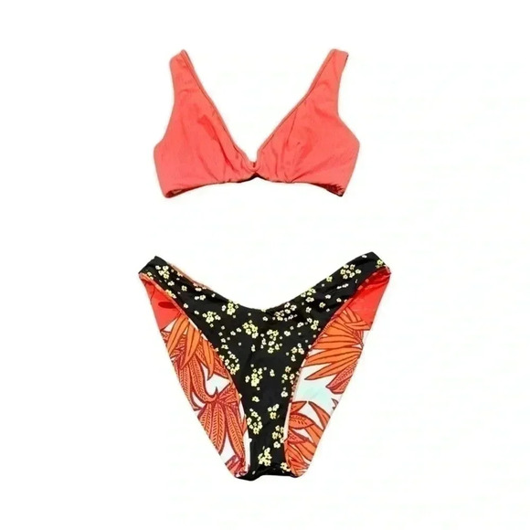 Maaji 3pc Reversible Bikini:Victory V Wire Top+Thankfulness Vicky+Cayenne Bardot - Picture 6 of 15